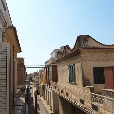Kantharos House Avola