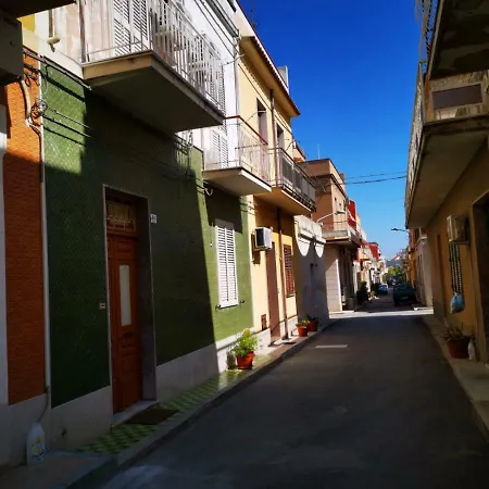 Kantharos House بيت للعطل أفولا